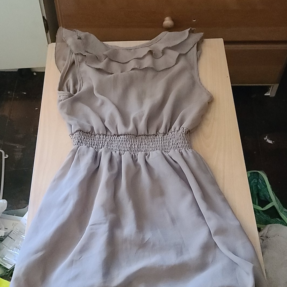 Dress - Picture 3 of 3